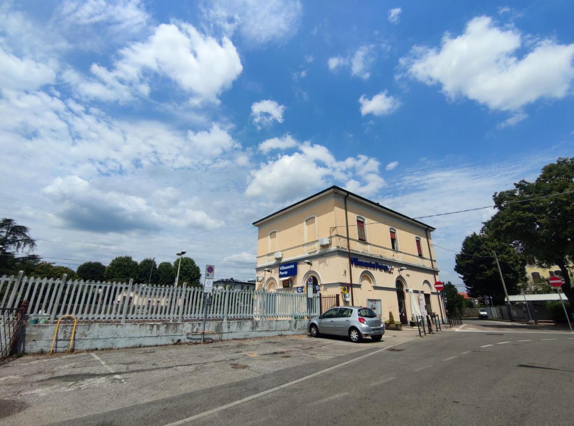 Moma Home Villasanta Monza ภายนอก รูปภาพ